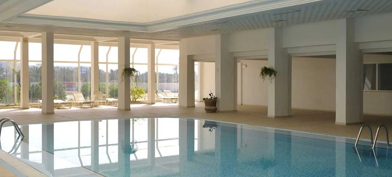 Piscine interieur du Seabel Rym Beach à Djerba