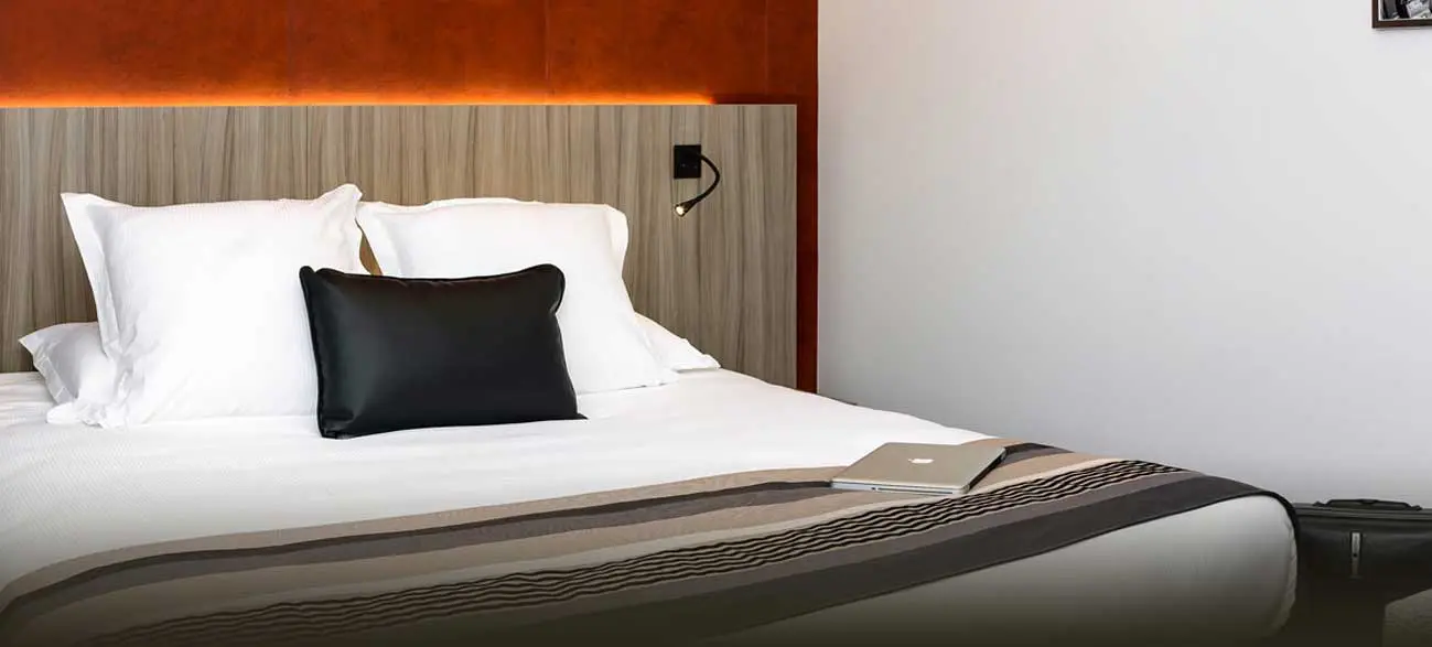 Chambre hôtel SPA Chassieu Lyon