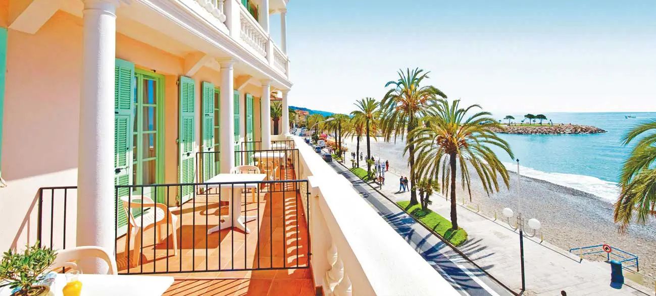 Balcon de l'hôtel Balmoral à Menton