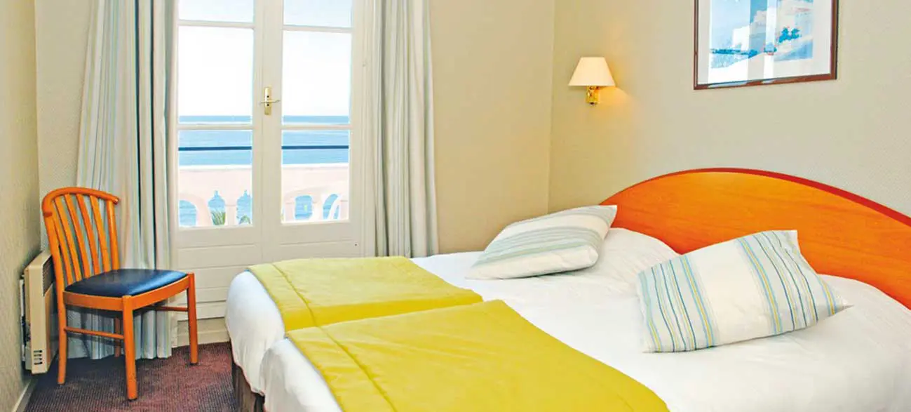 Chambre vue mer l'hôtel Balmoral à Menton