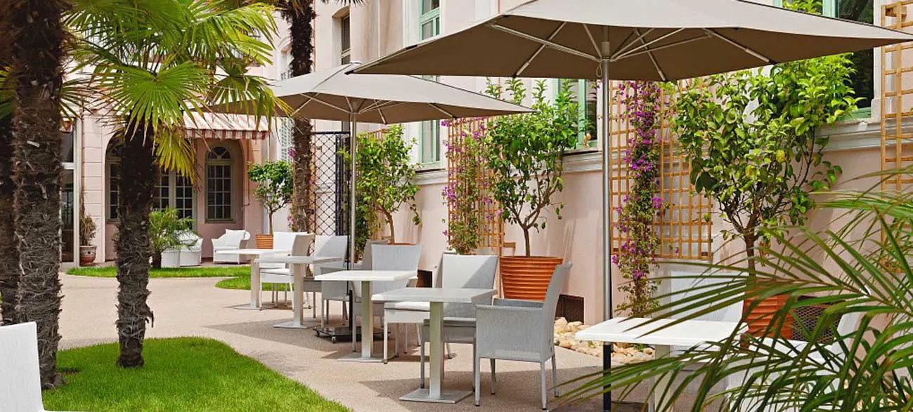 Jardin l'hôtel Balmoral à Menton