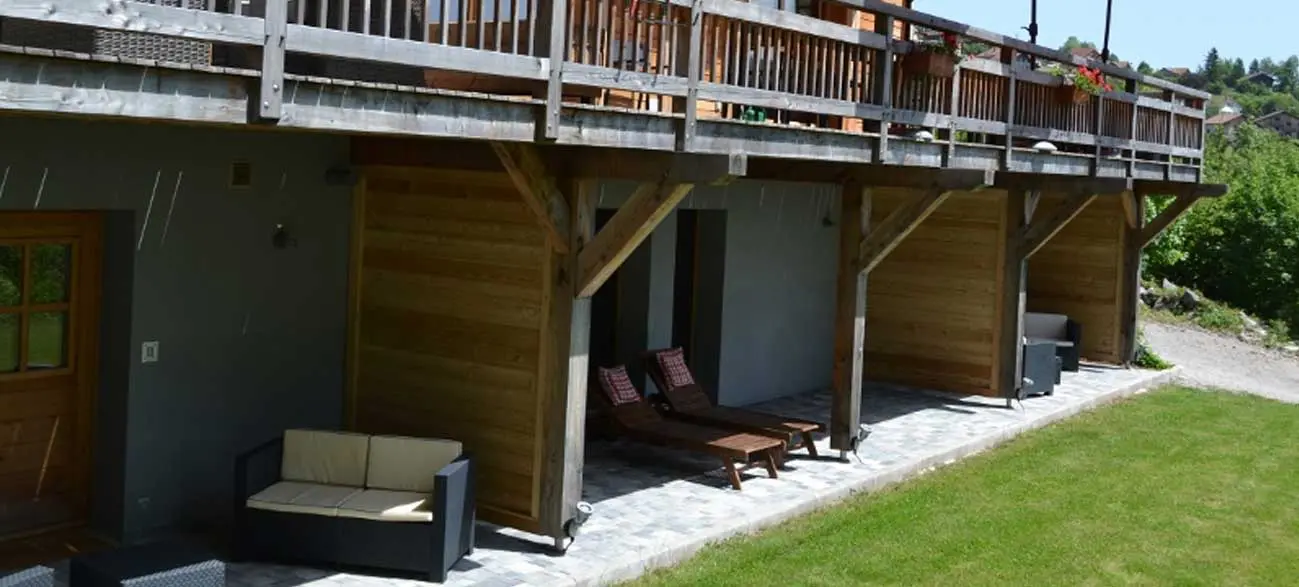 Vue terrasse des chambres Chalet chambres d'hôtes Les Roches Paîtres à Gérardmer