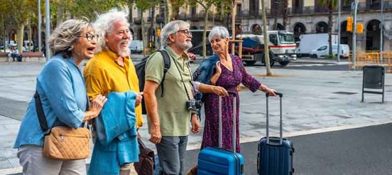 Seniors partant en voyage