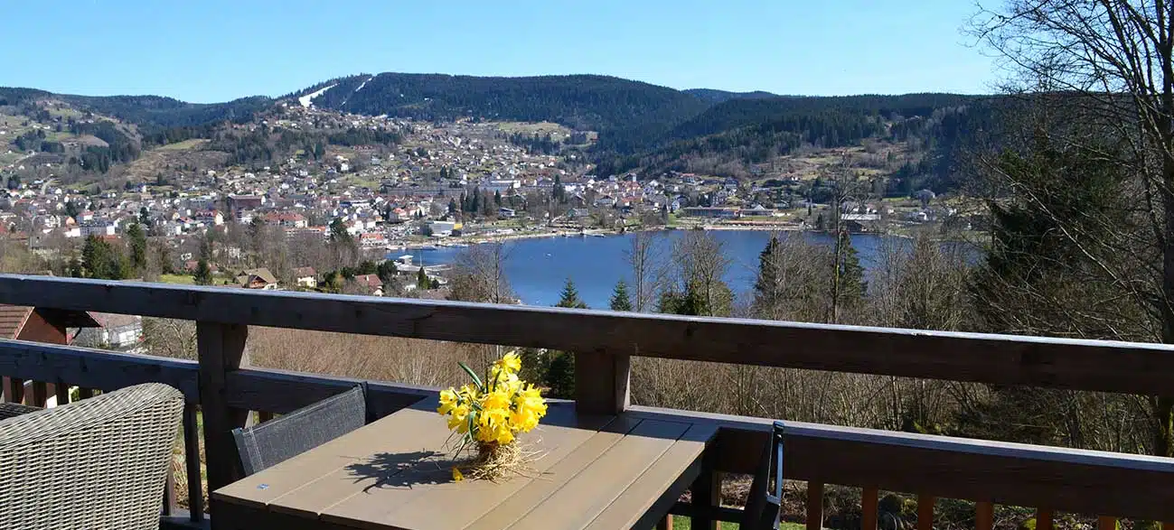 Terrasse Chambres d'hôtes Les Roches Paîtres à Gérardmer