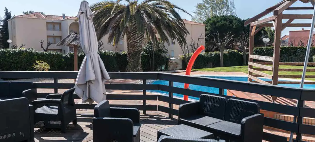 Belle terrasse d'hôtel à Canet-en-Roussillon