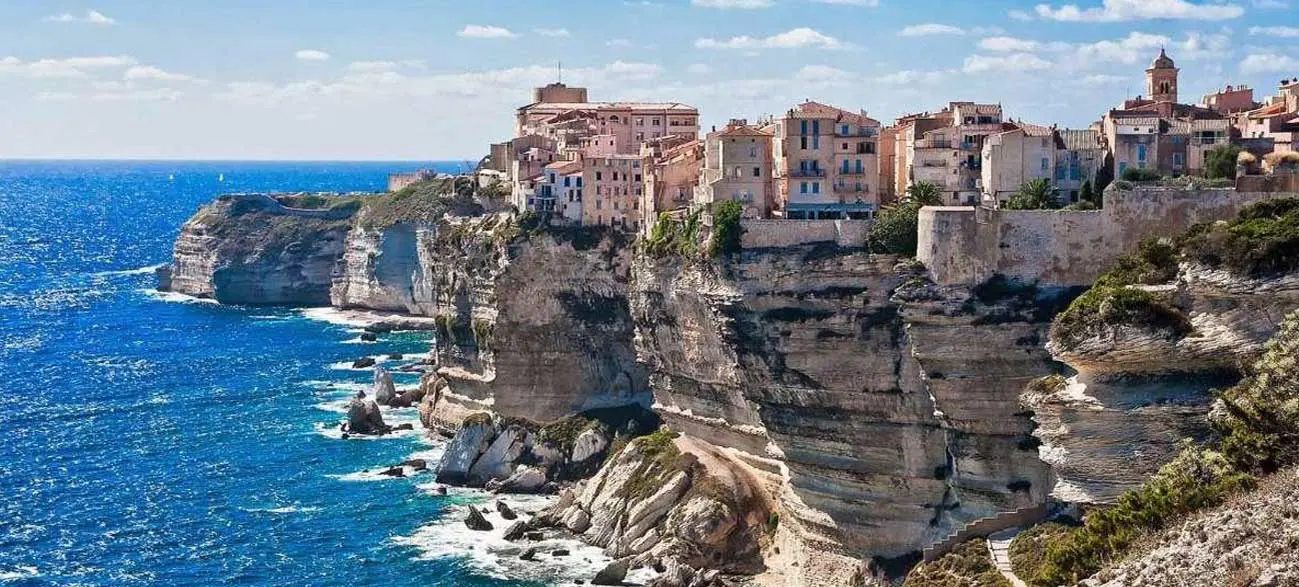 Escale à Bonifacio durant votre Croisière en Corse