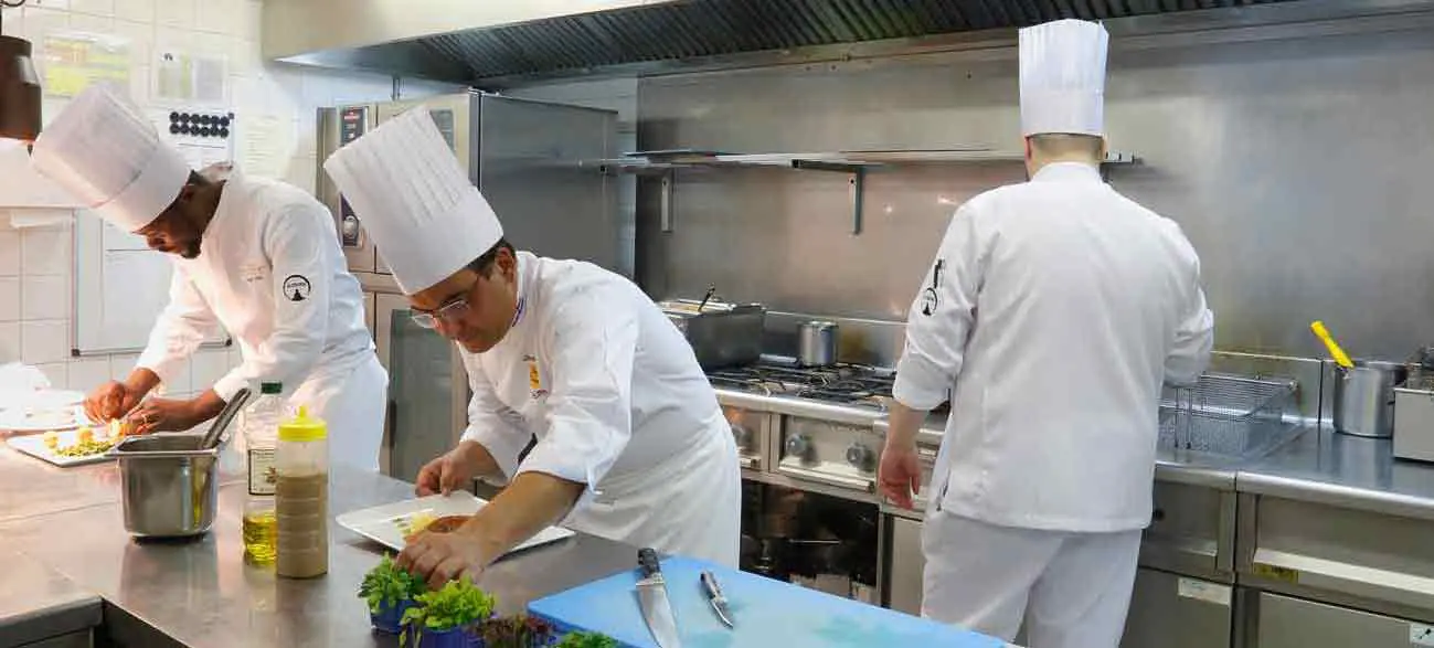 Cuisine du restaurant la Parenthèse Hôtel Altéora site du Futuroscope