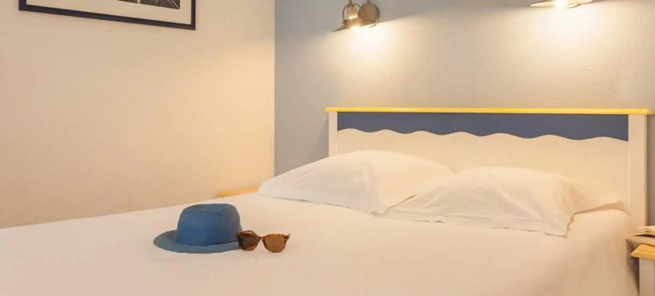 Chambre dans appartement en location de vacances Résidence Cap Morgat