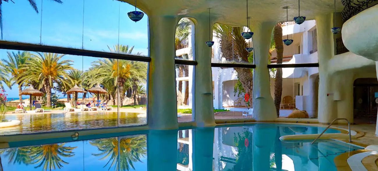 Piscine Odyssée Resort Zarzis Tunisie pour séjour longue durée