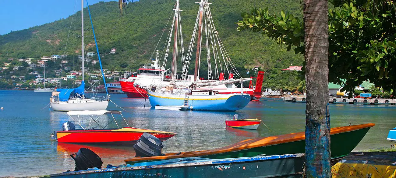 Béquia Îles Grenadines en bateau
