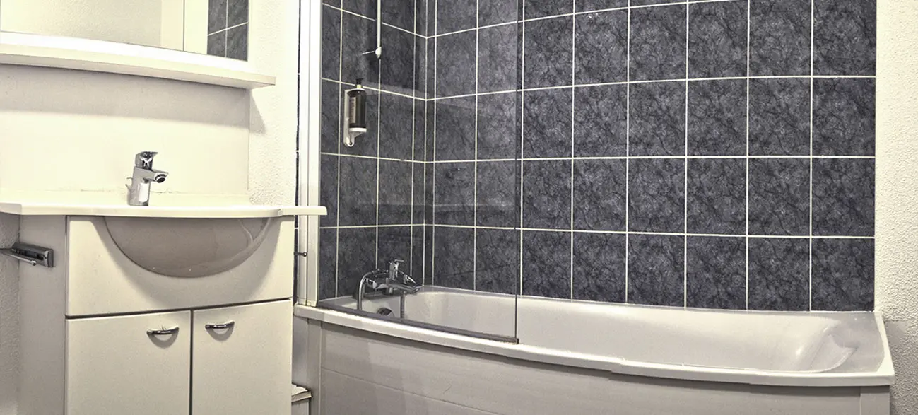 Salle de Bain dans un appartement d'une résidence hôtel à Aix Les Bains
