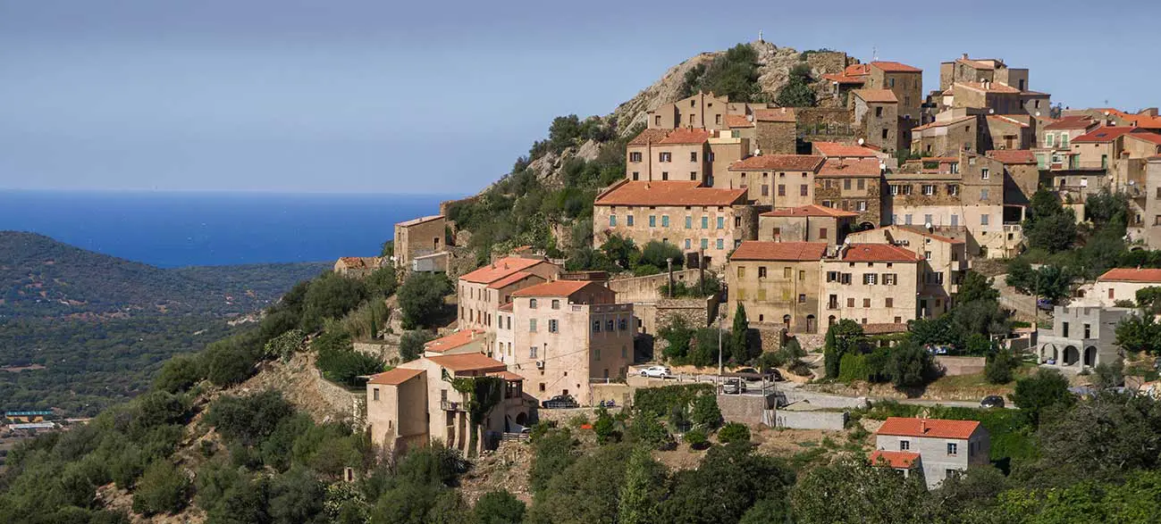 Ville de Sartène en Corse