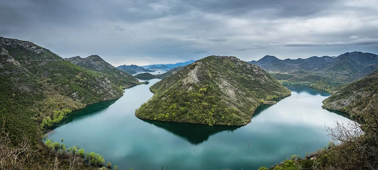 Rivière Crnojevica au Montenegro