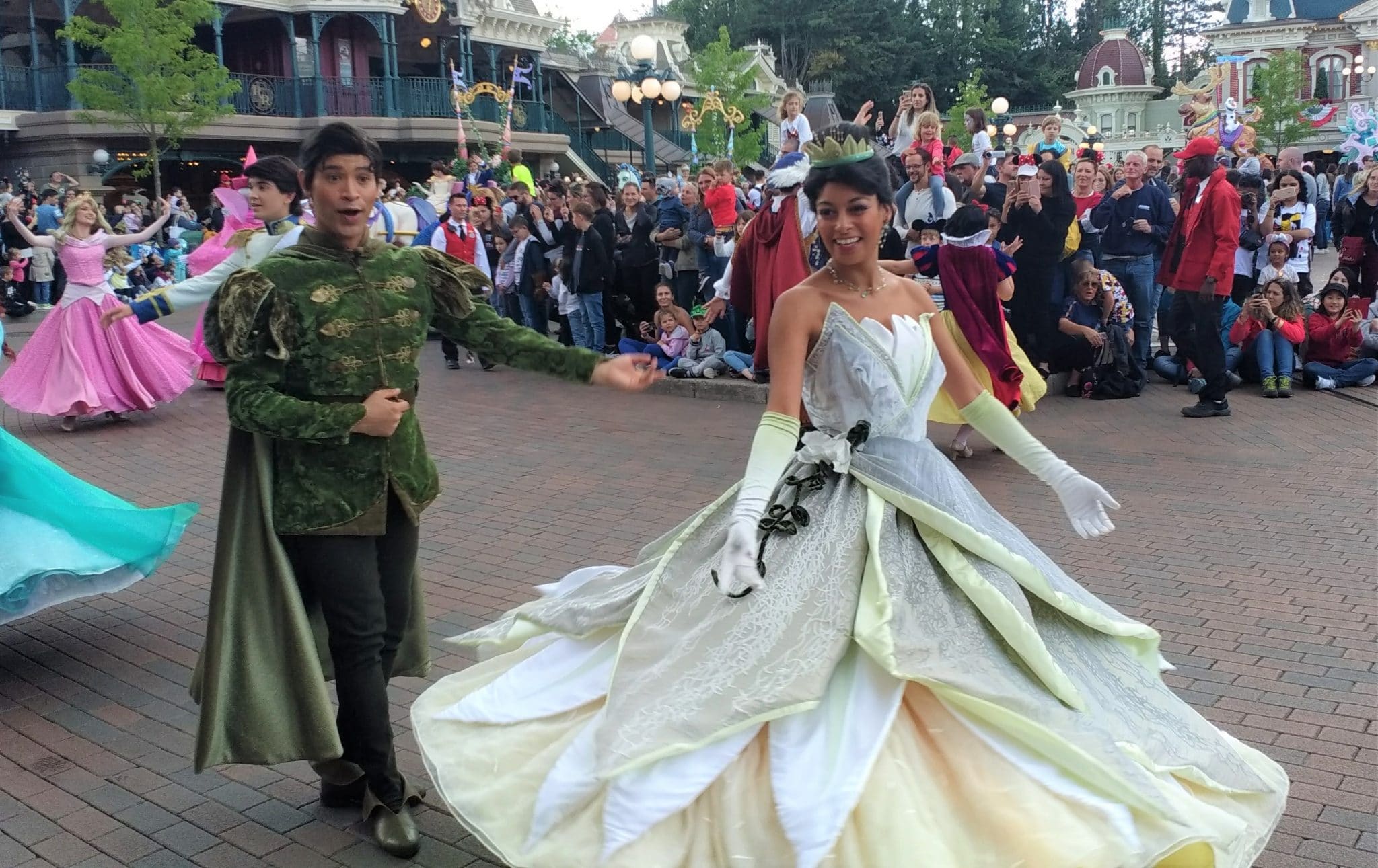 Disneyland Paris 6 astuces pour limitter la queue et réussir son séjour