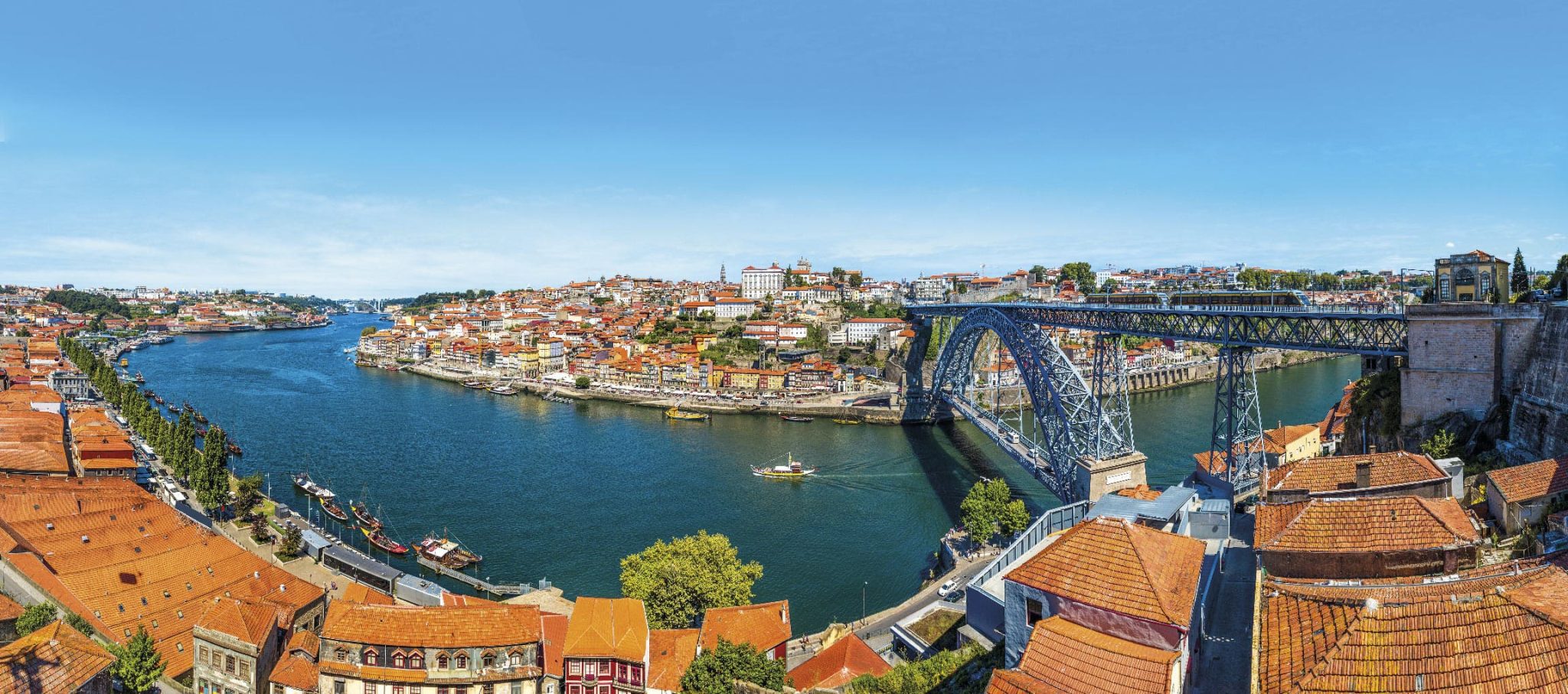 Porto et le pont Dom-Luís au bord du Douro, point de départ de la croisière